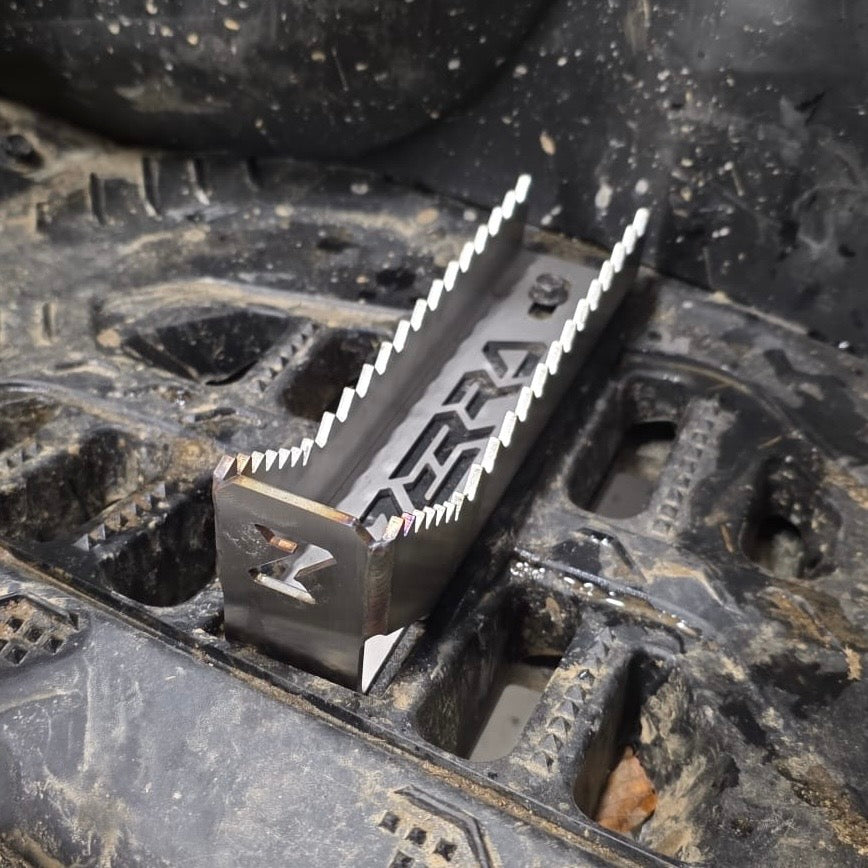 Zerra Heavy-Duty Racing Footpegs - Can-Am Outlander G3